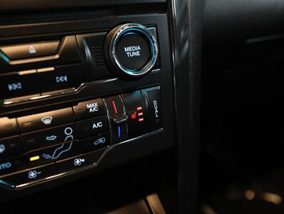 2017 Ford Explorer XLT AWD - Photo 39 - Addison, IL 60101