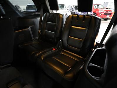 2017 Ford Explorer XLT AWD - Photo 27 - Addison, IL 60101