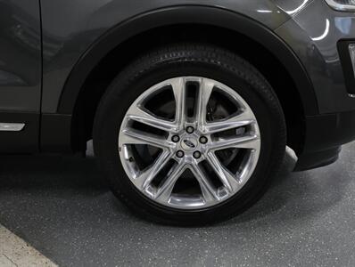 2017 Ford Explorer XLT AWD - Photo 47 - Addison, IL 60101