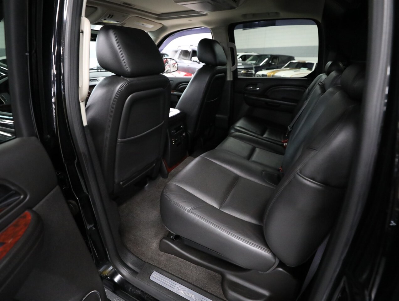 2012 Cadillac Escalade EXT Premium AWD - Photo 25 - Addison, IL 60101