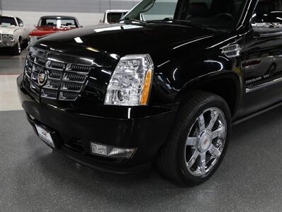 2012 Cadillac Escalade EXT Premium AWD - Photo 3 - Addison, IL 60101