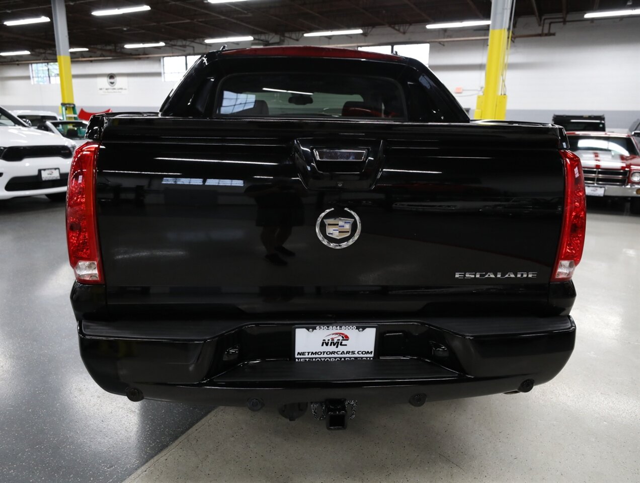 2012 Cadillac Escalade EXT Premium AWD - Photo 11 - Addison, IL 60101