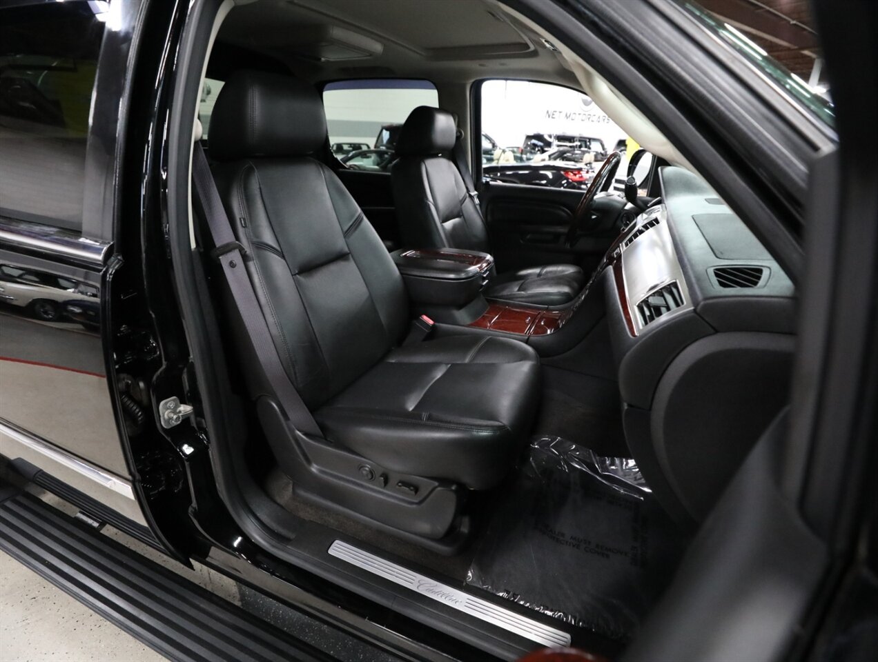 2012 Cadillac Escalade EXT Premium AWD - Photo 20 - Addison, IL 60101