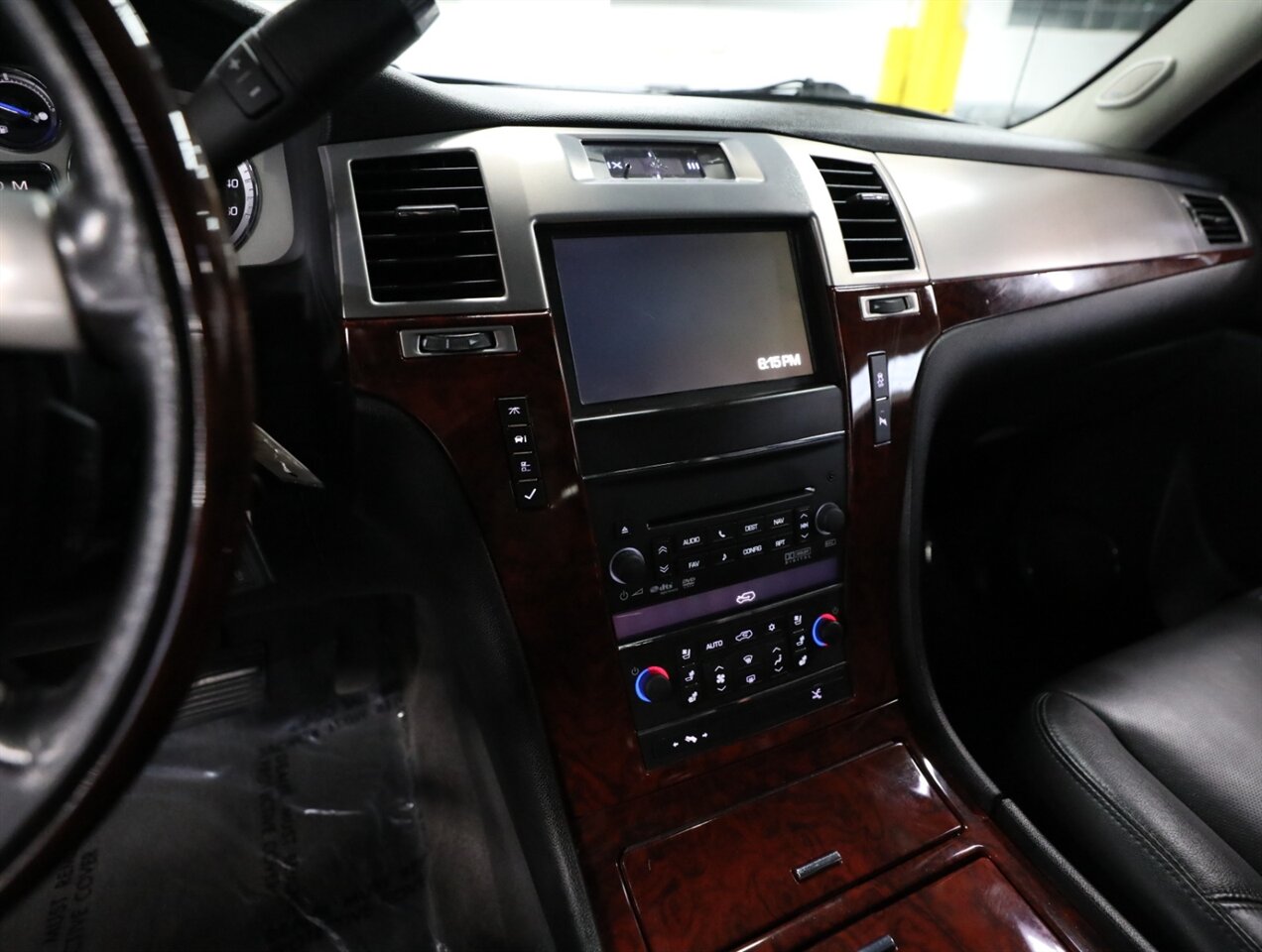 2012 Cadillac Escalade EXT Premium AWD - Photo 35 - Addison, IL 60101
