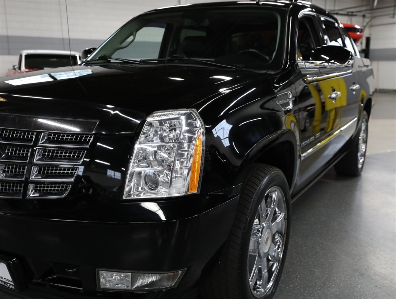 2012 Cadillac Escalade EXT Premium AWD - Photo 5 - Addison, IL 60101