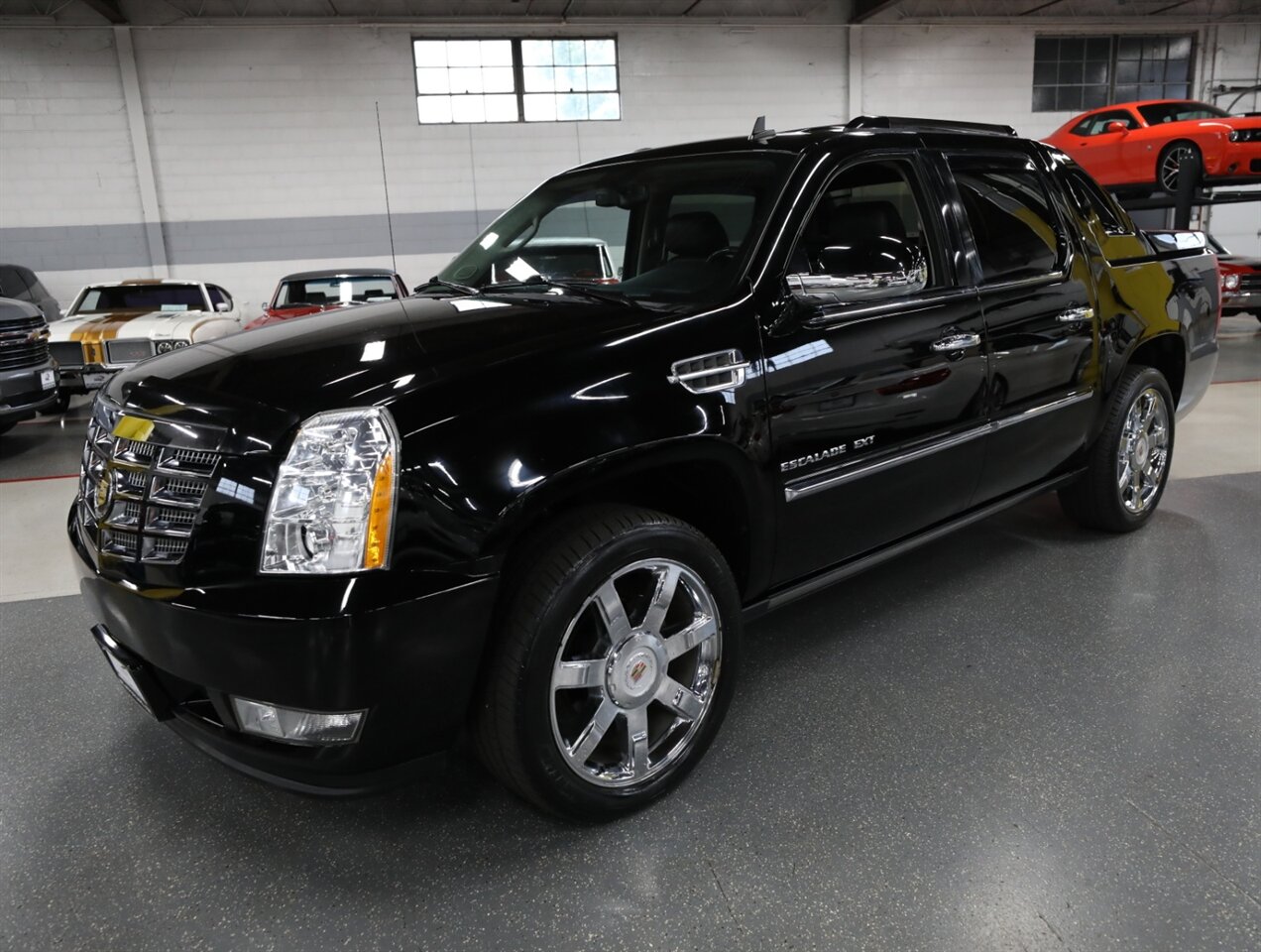 2012 Cadillac Escalade EXT Premium AWD - Photo 4 - Addison, IL 60101