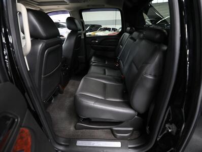2012 Cadillac Escalade EXT Premium AWD - Photo 26 - Addison, IL 60101