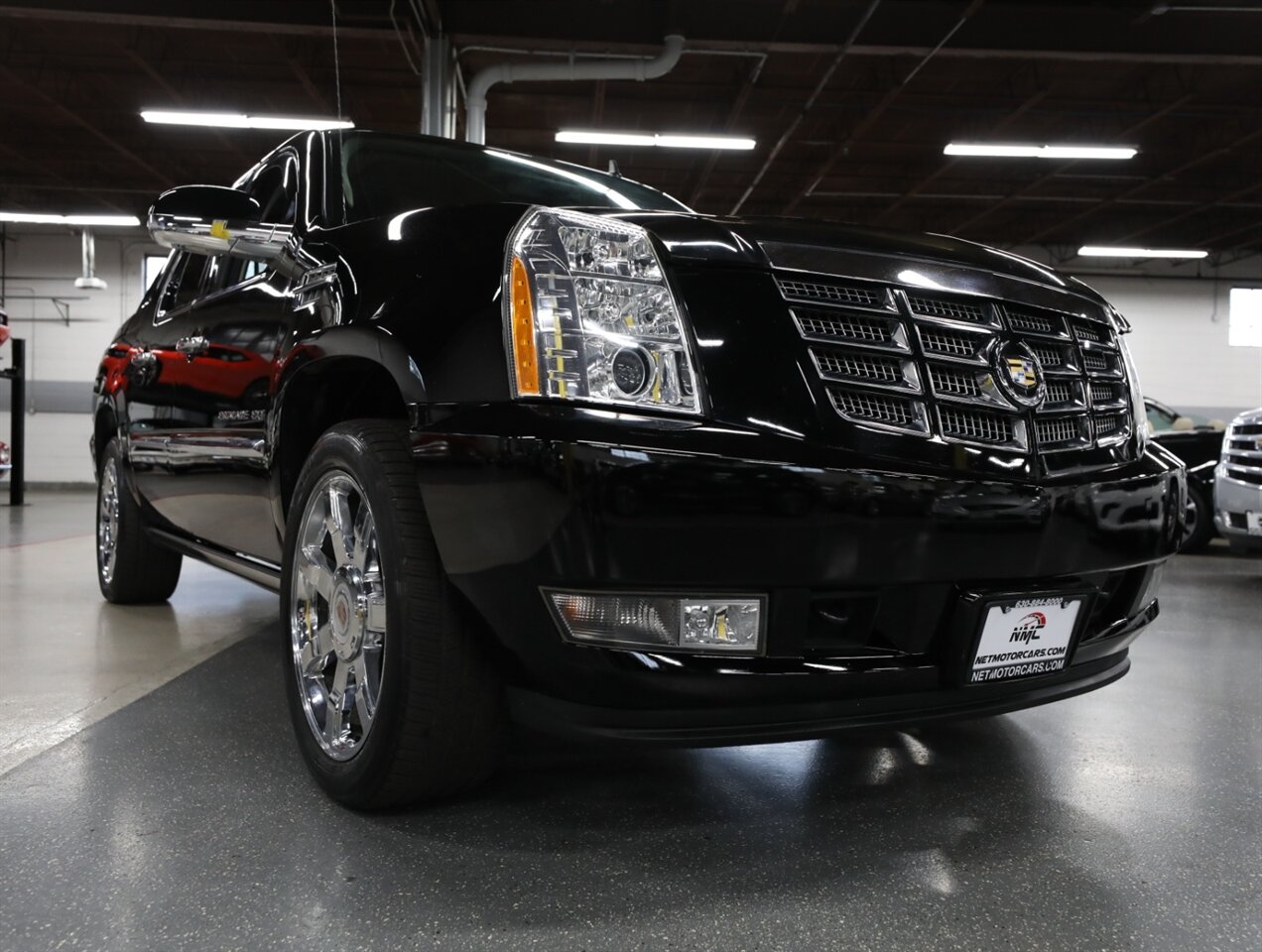 2012 Cadillac Escalade EXT Premium AWD - Photo 7 - Addison, IL 60101