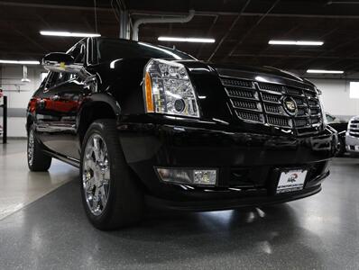 2012 Cadillac Escalade EXT Premium AWD - Photo 7 - Addison, IL 60101
