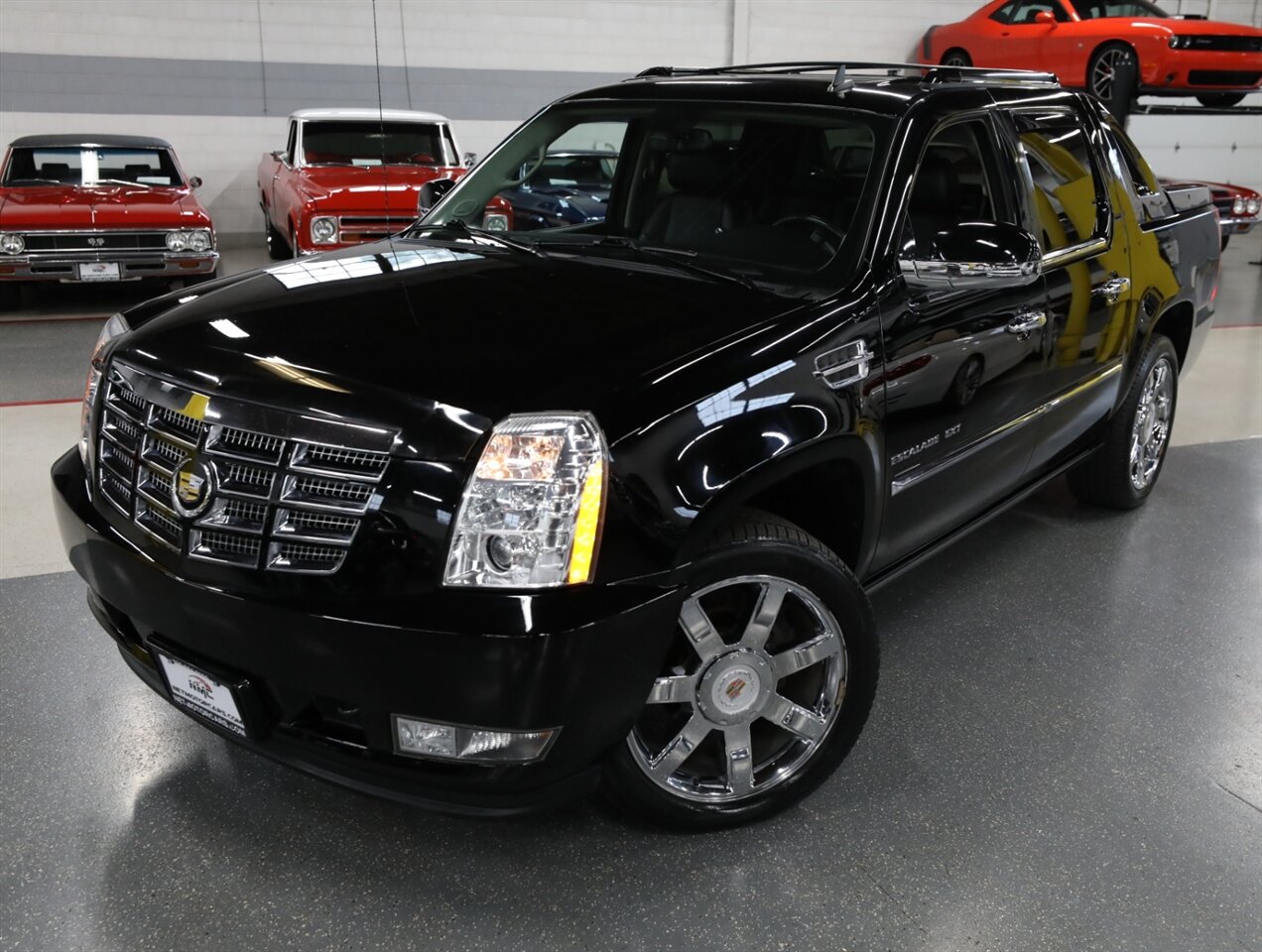 2012 Cadillac Escalade EXT Premium AWD - Photo 2 - Addison, IL 60101
