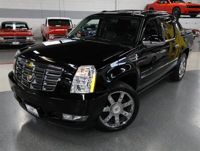 2012 Cadillac Escalade EXT Premium AWD - Photo 2 - Addison, IL 60101