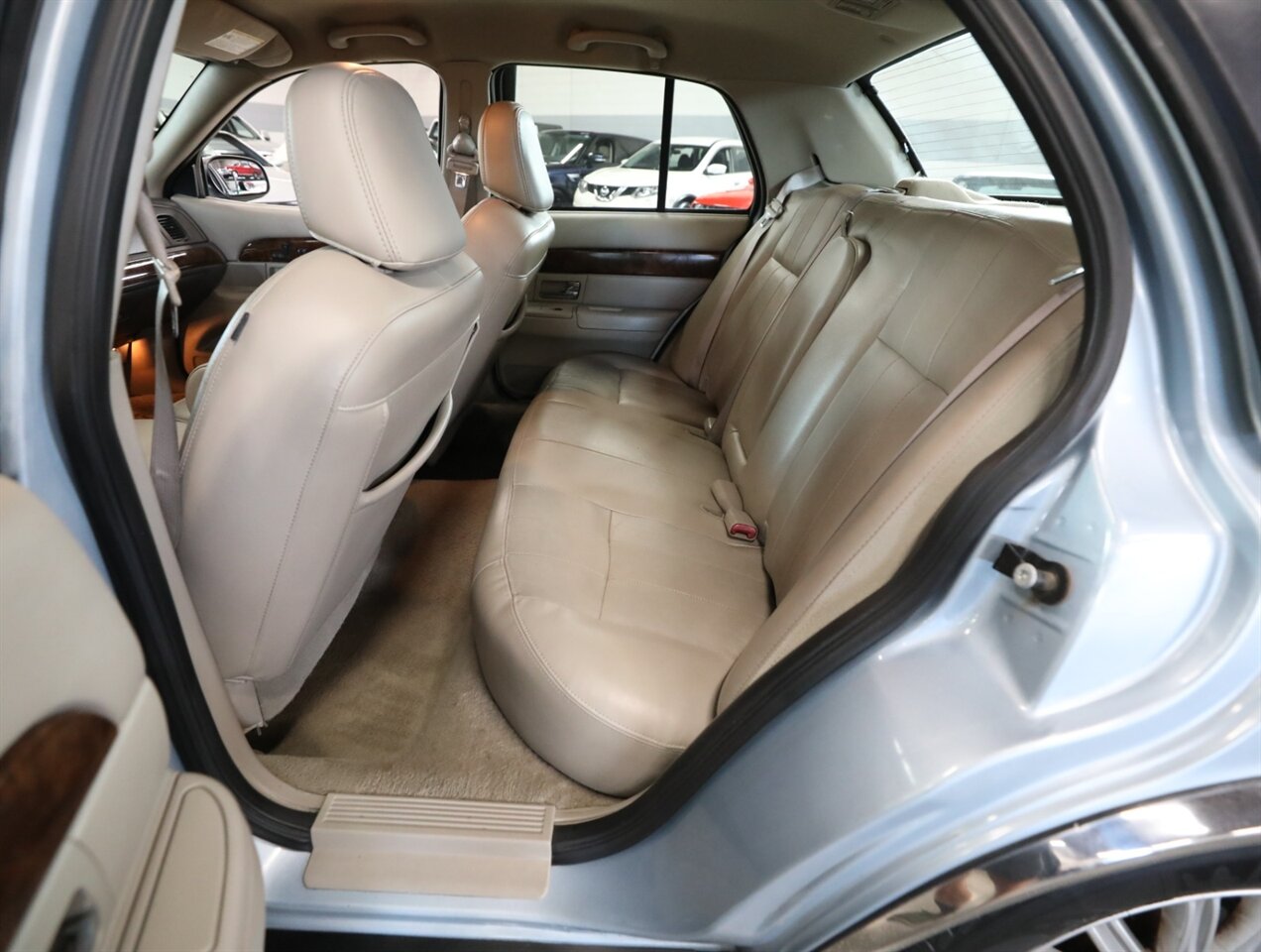 2009 Mercury Grand Marquis LS - Photo 27 - Addison, IL 60101