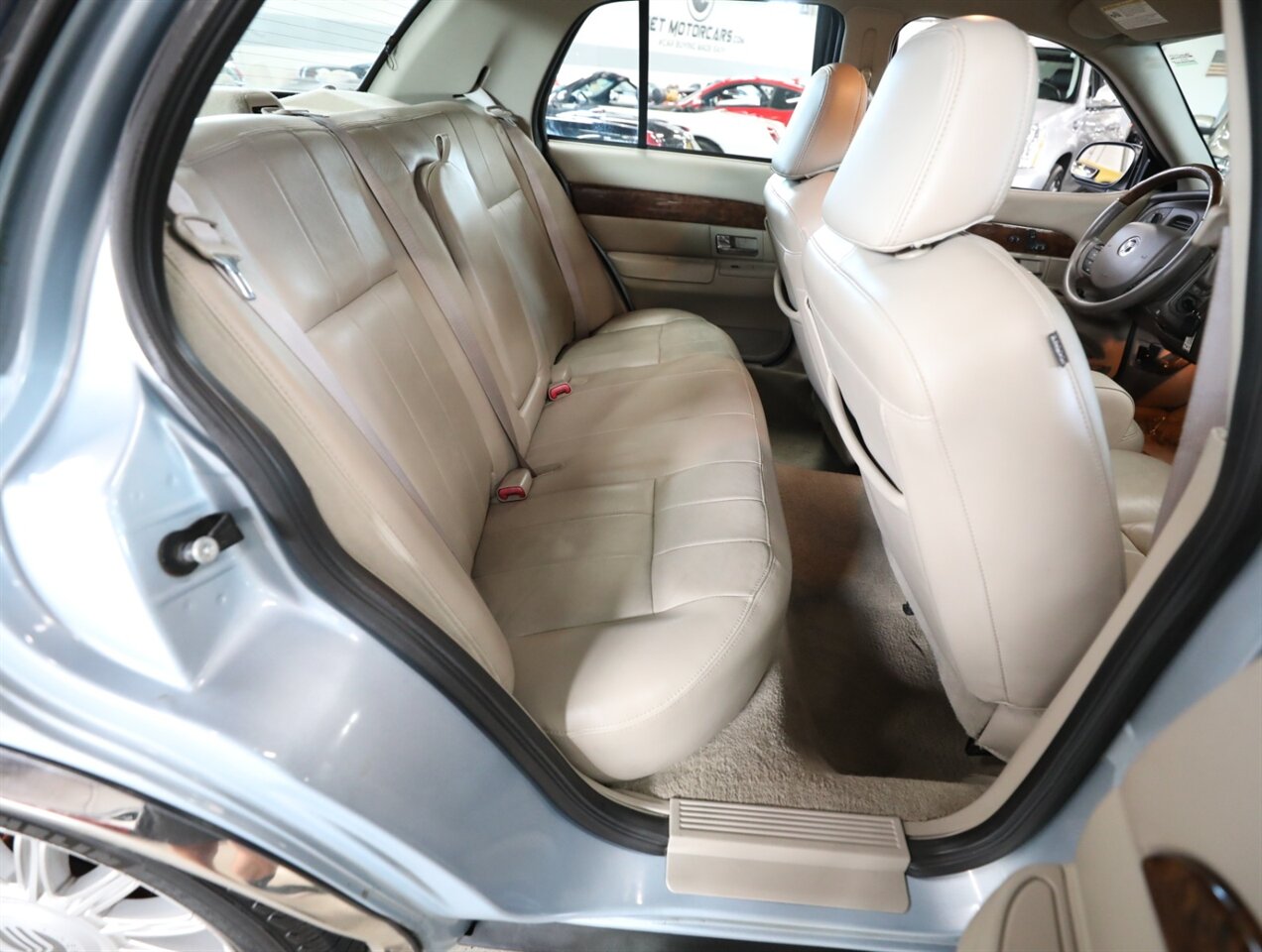 2009 Mercury Grand Marquis LS - Photo 23 - Addison, IL 60101