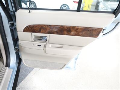 2009 Mercury Grand Marquis LS - Photo 21 - Addison, IL 60101