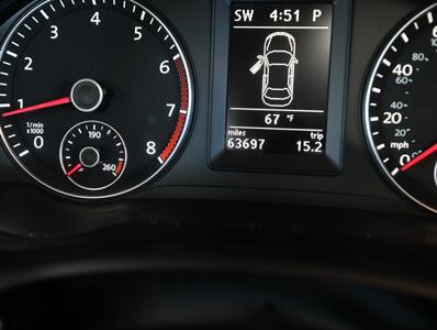 2012 Volkswagen Eos Komfort SULEV   - Photo 32 - Addison, IL 60101