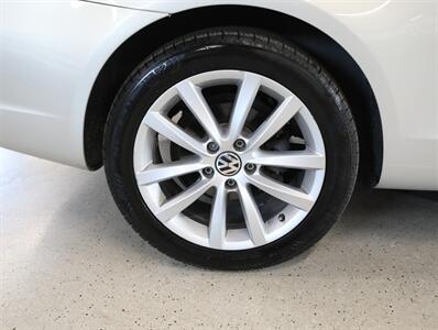 2012 Volkswagen Eos Komfort SULEV   - Photo 42 - Addison, IL 60101