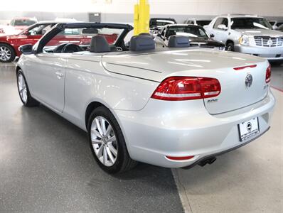 2012 Volkswagen Eos Komfort SULEV   - Photo 13 - Addison, IL 60101
