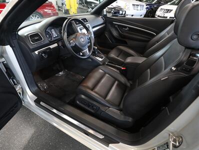 2012 Volkswagen Eos Komfort SULEV   - Photo 24 - Addison, IL 60101
