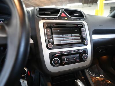 2012 Volkswagen Eos Komfort SULEV   - Photo 27 - Addison, IL 60101