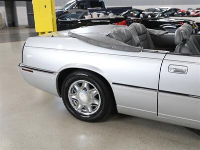 2002 Cadillac Eldorado ESC Convertible   - Photo 10 - Addison, IL 60101