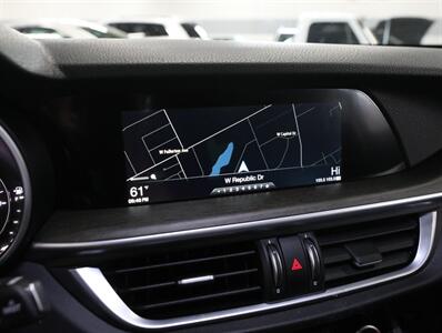 2019 Alfa Romeo Stelvio Ti AWD   - Photo 37 - Addison, IL 60101