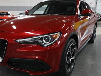 2019 Alfa Romeo Stelvio Ti AWD   - Photo 5 - Addison, IL 60101