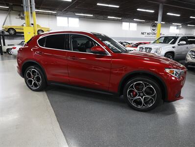 2019 Alfa Romeo Stelvio Ti AWD   - Photo 8 - Addison, IL 60101