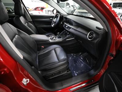 2019 Alfa Romeo Stelvio Ti AWD   - Photo 18 - Addison, IL 60101