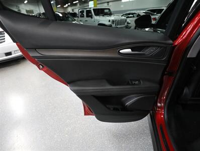 2019 Alfa Romeo Stelvio Ti AWD   - Photo 25 - Addison, IL 60101