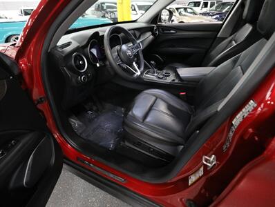 2019 Alfa Romeo Stelvio Ti AWD   - Photo 30 - Addison, IL 60101