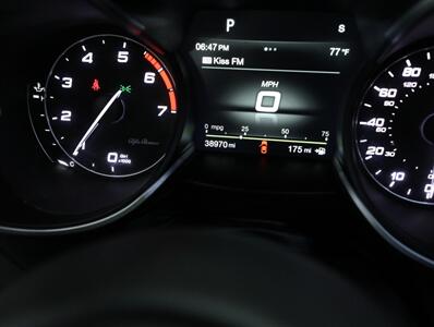 2019 Alfa Romeo Stelvio Ti AWD   - Photo 43 - Addison, IL 60101