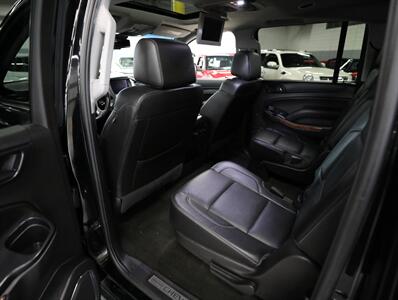 2017 Chevrolet Suburban Premier 4X4   - Photo 30 - Addison, IL 60101