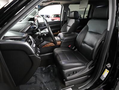 2017 Chevrolet Suburban Premier 4X4   - Photo 37 - Addison, IL 60101