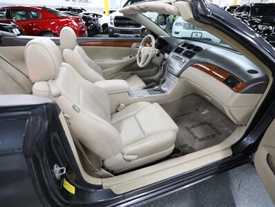2008 Toyota Solara SLE V6 Convertible   - Photo 18 - Addison, IL 60101