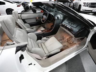 1992 Chevrolet Corvette   - Photo 22 - Addison, IL 60101