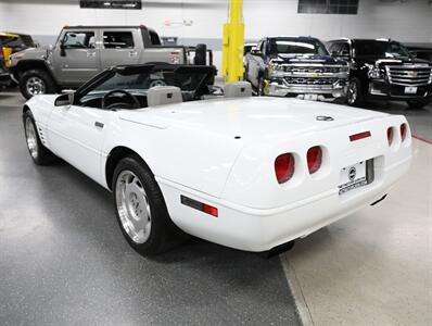 1992 Chevrolet Corvette   - Photo 16 - Addison, IL 60101