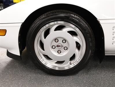 1992 Chevrolet Corvette   - Photo 41 - Addison, IL 60101