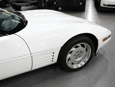 1992 Chevrolet Corvette   - Photo 10 - Addison, IL 60101