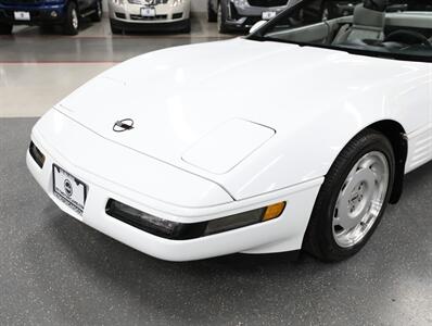 1992 Chevrolet Corvette   - Photo 4 - Addison, IL 60101