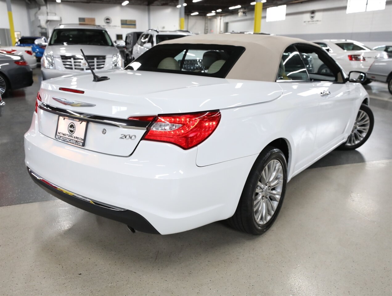 2012 Chrysler 200 Limited - Photo 36 - Addison, IL 60101