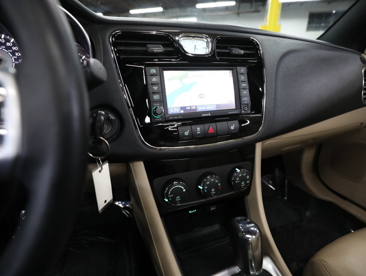 2012 Chrysler 200 Limited - Photo 27 - Addison, IL 60101