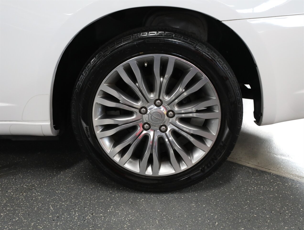 2012 Chrysler 200 Limited - Photo 40 - Addison, IL 60101