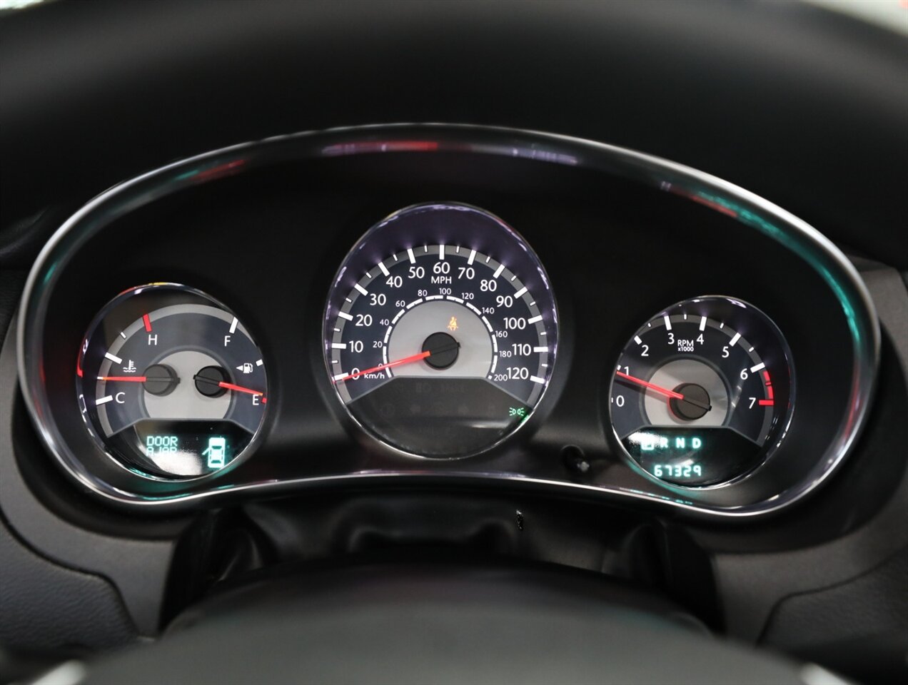2012 Chrysler 200 Limited - Photo 32 - Addison, IL 60101