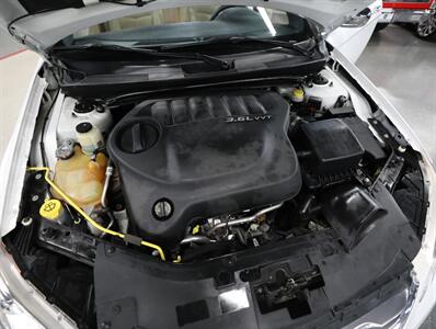 2012 Chrysler 200 Limited - Photo 44 - Addison, IL 60101