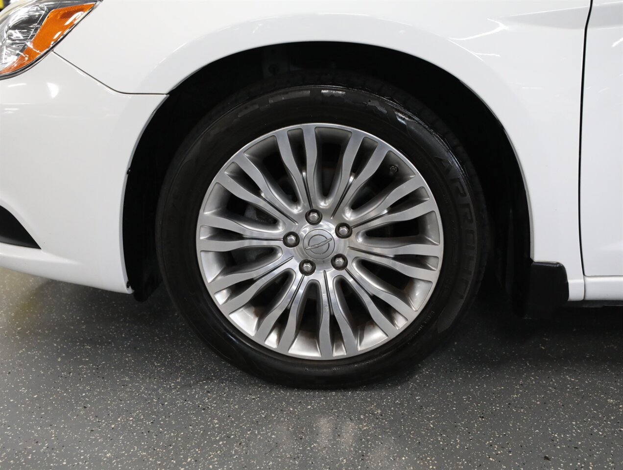 2012 Chrysler 200 Limited - Photo 41 - Addison, IL 60101