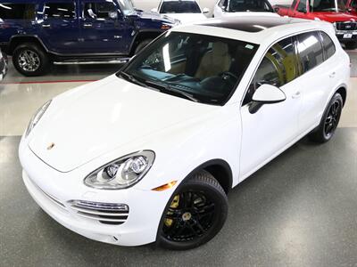 2014 Porsche Cayenne Platinum   - Photo 2 - Addison, IL 60101