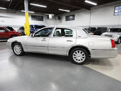 2008 Lincoln Town Car Signature Limited   - Photo 14 - Addison, IL 60101