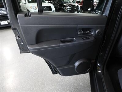 2011 Jeep Liberty Sport Jet 4X4 - Photo 24 - Addison, IL 60101