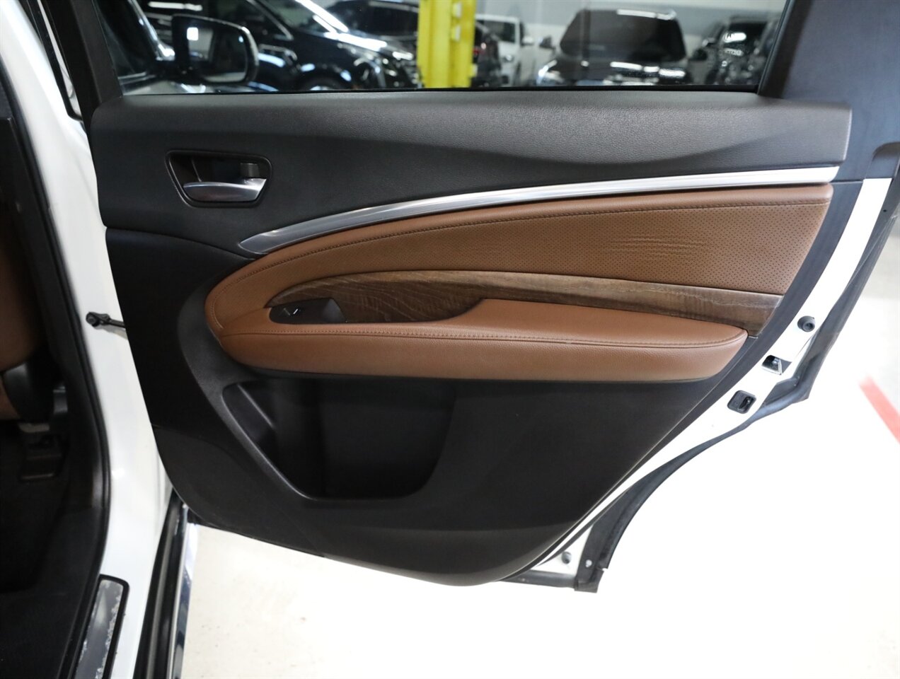 2019 Acura MDX SH-AWD w/Tech - Photo 19 - Addison, IL 60101