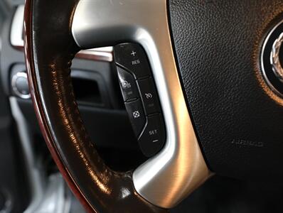 2010 Cadillac Escalade Luxury AWD   - Photo 37 - Addison, IL 60101